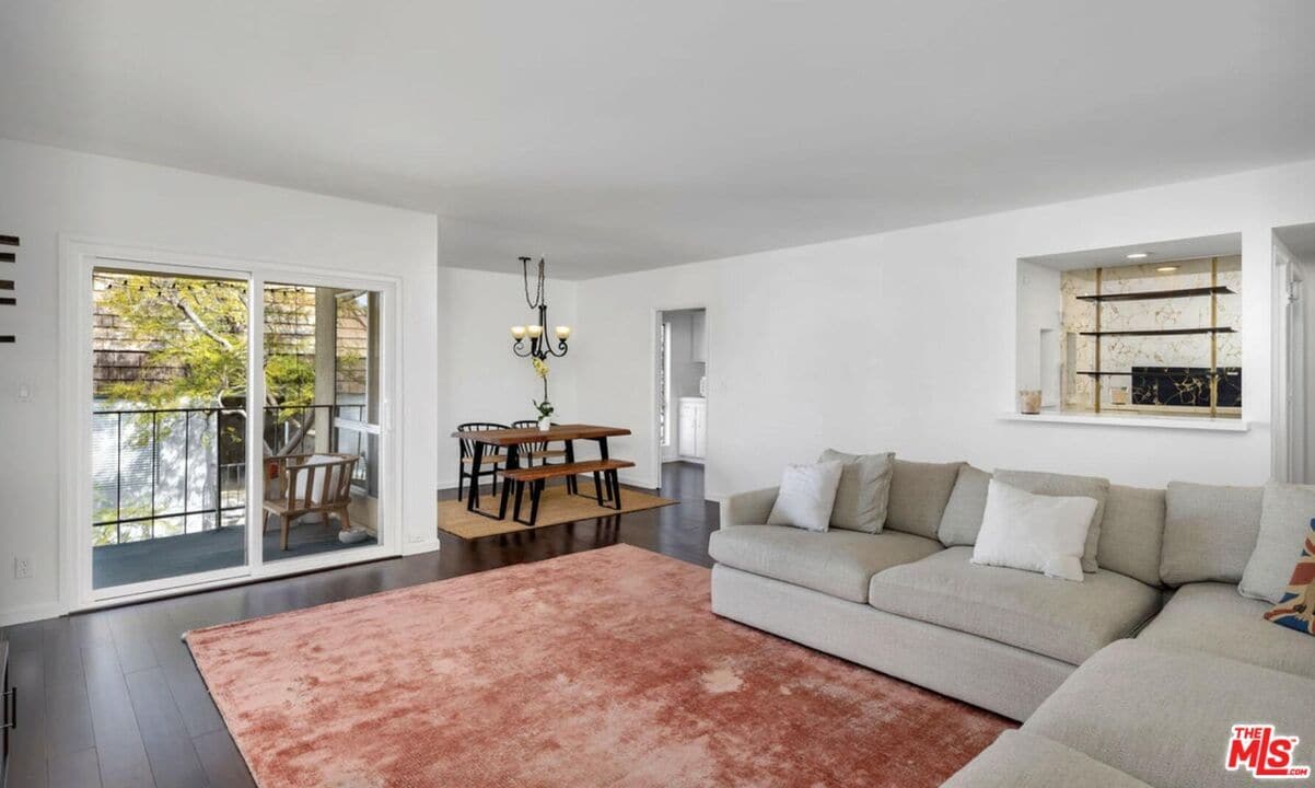 Foto principal - 5845 Doverwood Dr