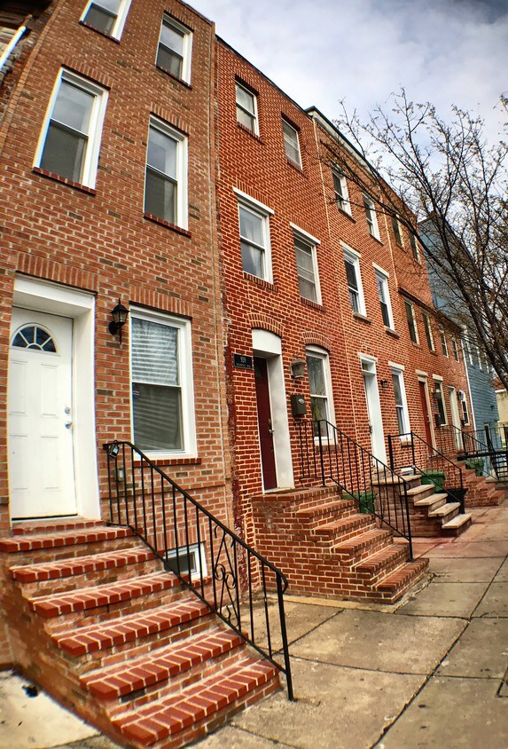 Primary Photo - 930 Washington Blvd