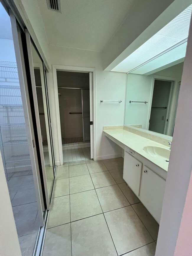 Foto del edificio - 2210 SE 6th Ct