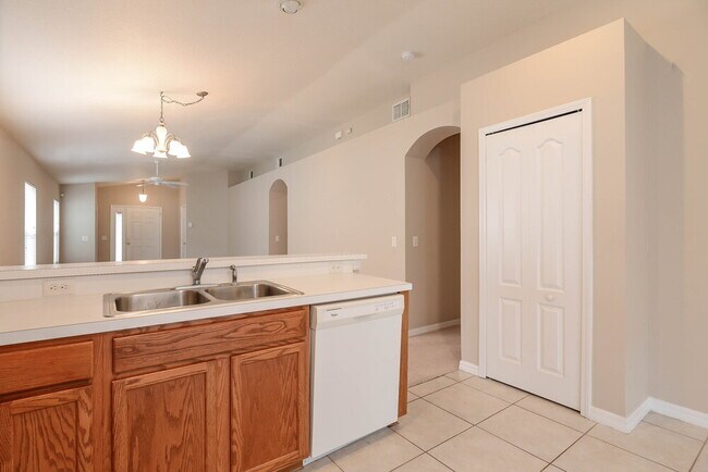 Foto del edificio - 25924 Terrawood Loop