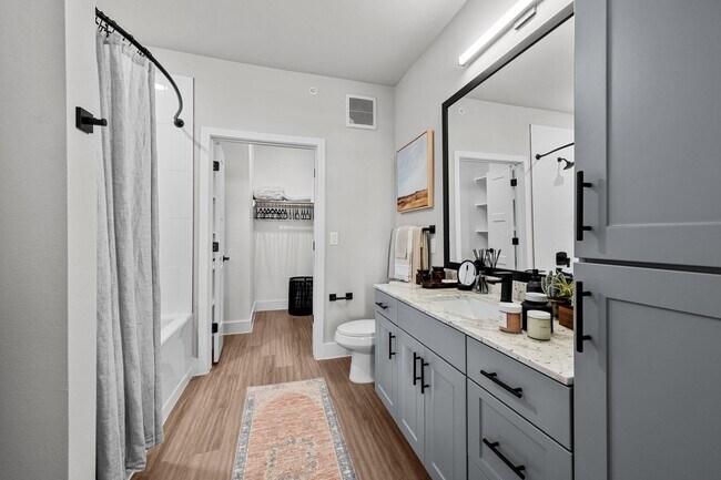 Foto del edificio - Lenox Grand