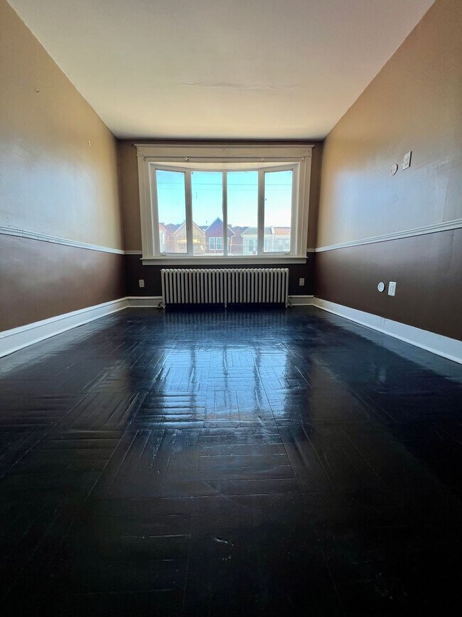 Foto del edificio - Spacious 3-Bedroom Townhome in Juniata! Available NOW!
