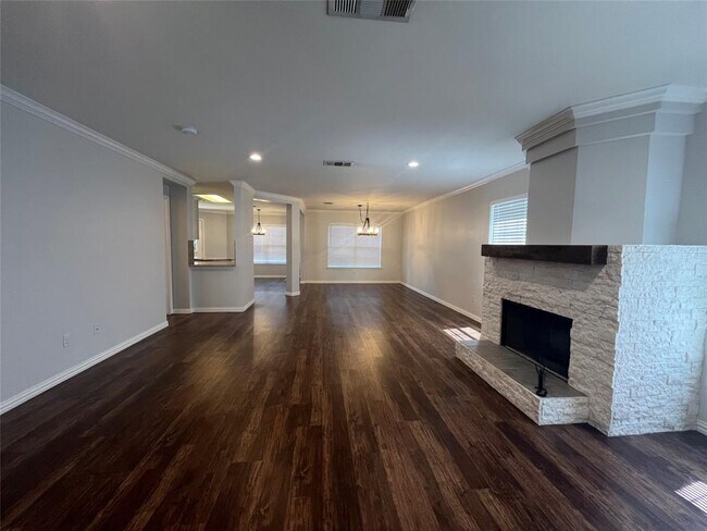 Foto del edificio - 2121 Deer Creek Trail