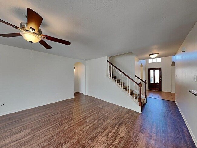Foto del edificio - 8339 Loetsch Ridge Way