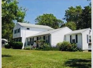 Building Photo - 90 Wendward Way Building Photo - 90 Wendward Way