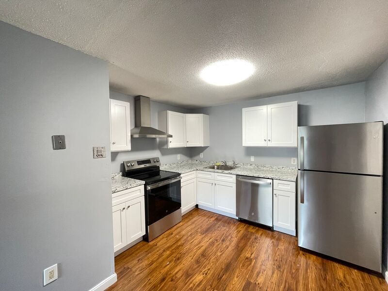 Foto principal - 179 Loudon Rd