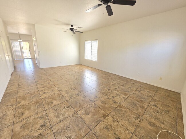 Building Photo - 30469 N Plantation Dr