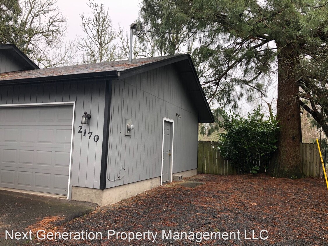 Primary Photo - 3 br, 2 bath House - 2170 Crescent Ave.