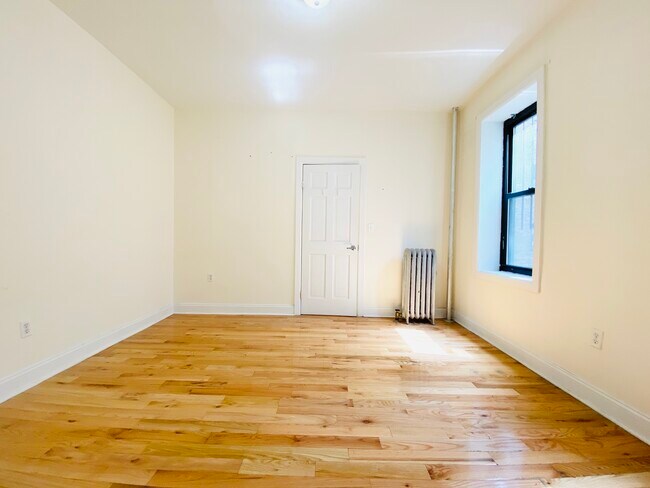 Foto del edificio - 614 W 152nd St