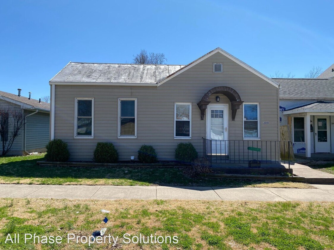 Primary Photo - 2 br, 1 bath House - 2010 Chestnut St.