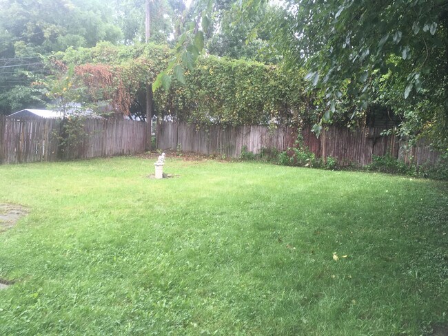 Foto del edificio - 3 Bedroom, 1 Bath Home Move-In Ready! Sec....