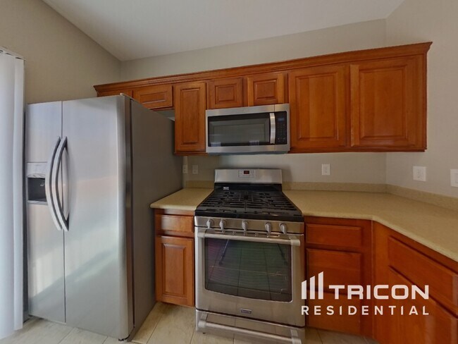 Foto del edificio - 6614 Weeping Pine St