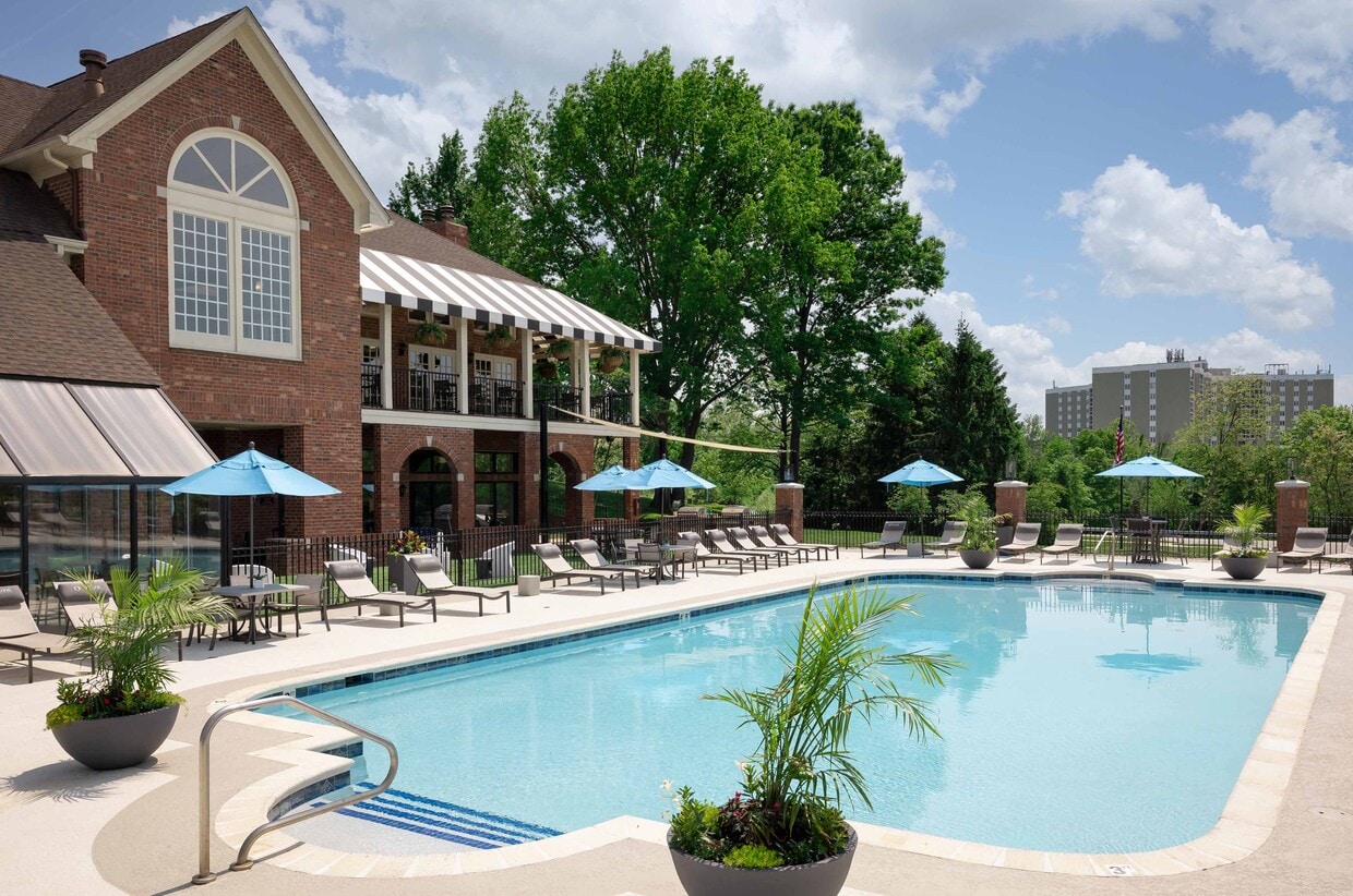 Resort-style pool with expansive sundeck - The Overlook at St. Thomas