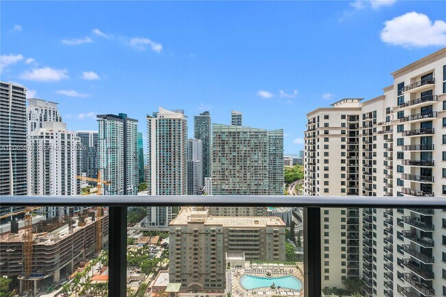 Foto del edificio - 55 SW 9th St
