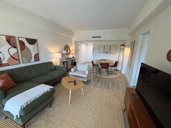 Photo - 14 Lockwood Dr House