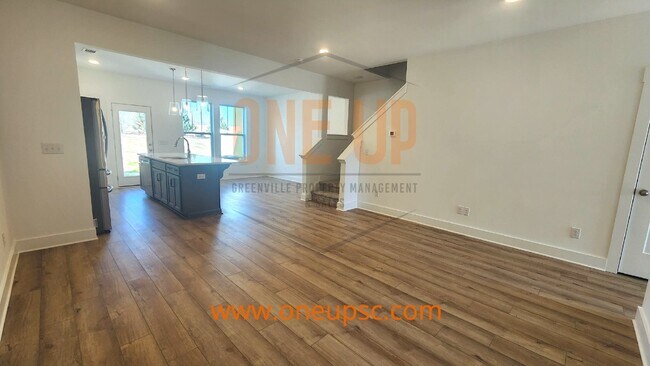 Foto del edificio - Charming 3 Bedroom Townhouse with 1600 Sq ...