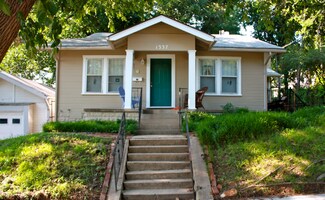 Building Photo - 1337 E 17th Pl