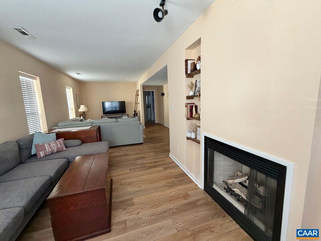 Foto del edificio - 2302 Fontaine Ave Ext