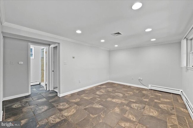 Building Photo - 3493 Forestdale Ave
