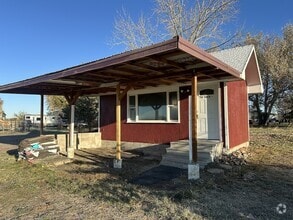 Building Photo - 758 W G Rd