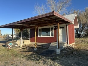 Building Photo - 758 W G Rd