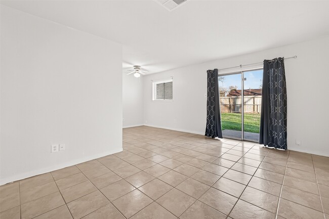 Building Photo - 9302 Eblen Dr