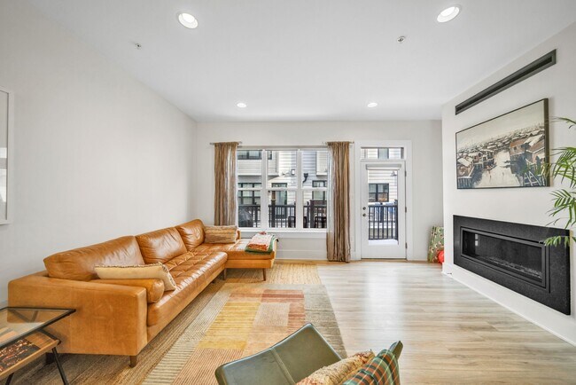 Foto del edificio - 11326 Emerald Park Rd