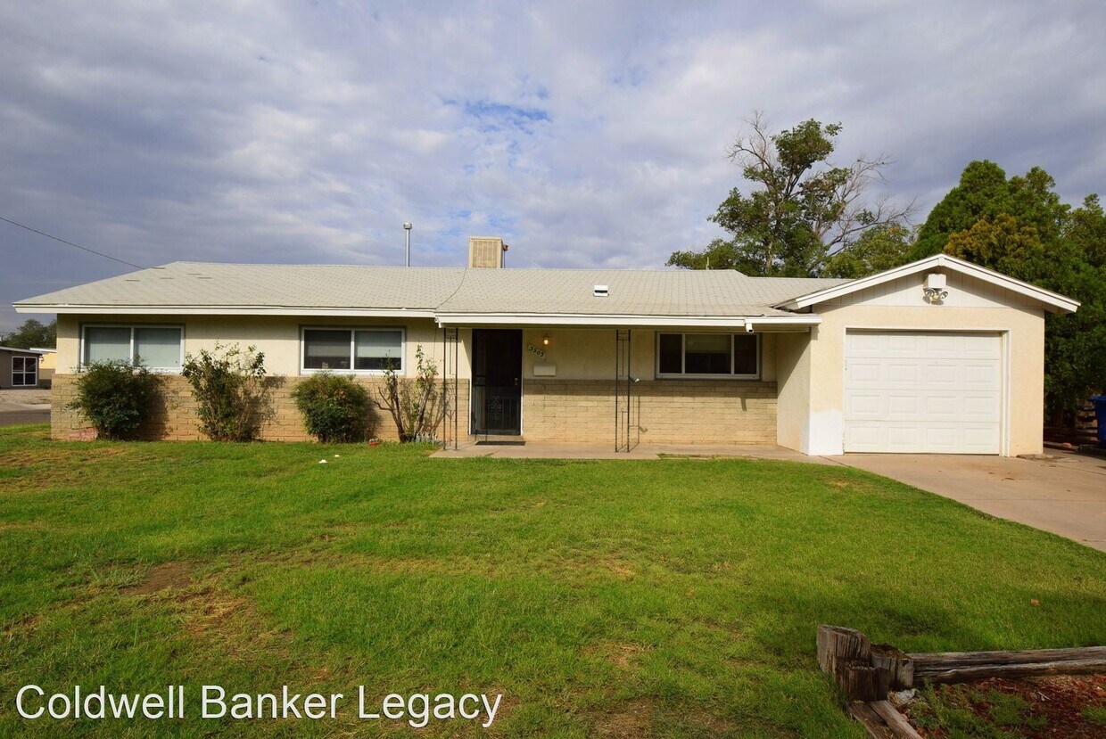 Primary Photo - 3 br, 2 bath House - 3503 Montclaire Dr. NE
