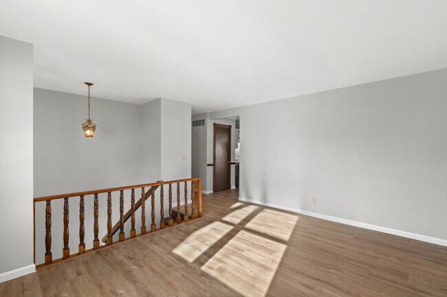 Building Photo - 1708 Sparrow Point Ln