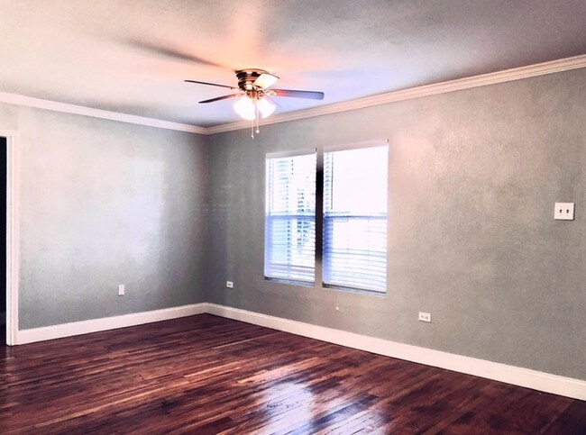 Foto del edificio - 3016 McKenzie Ave
