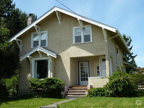 Building Photo - 1901 G St