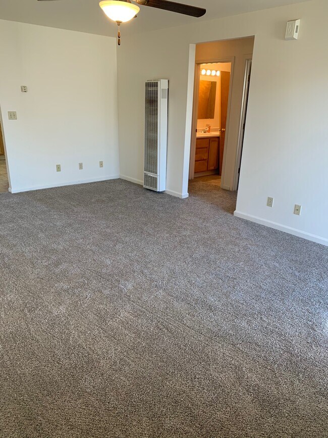 Building Photo - 1453 Larissa Cir