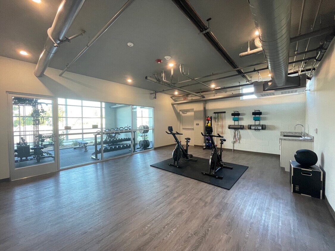 M on Mission Apartments in Ontario, CA Westside Rentals