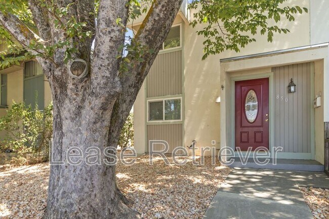 Foto del edificio - 850 Sequoia Blvd