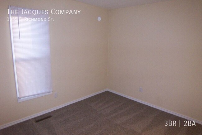 Foto del edificio - 1335 E Richmond St