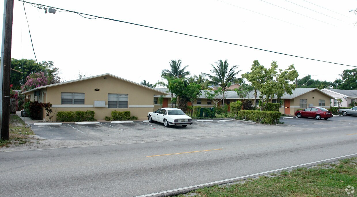 Building Photo - 1001 SW 15th Ave