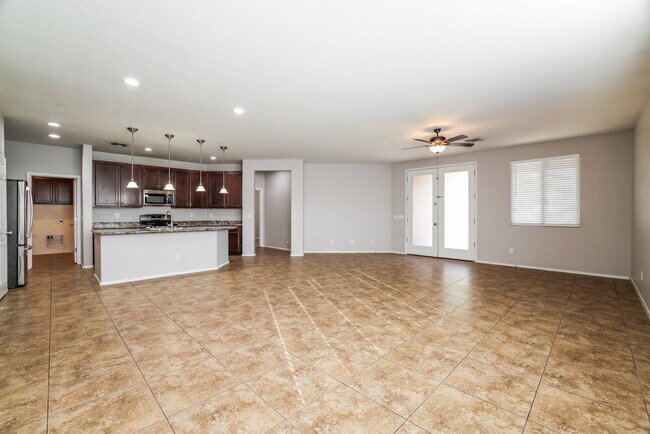 Foto del edificio - 7543 W Darrel Rd