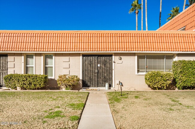 Foto del edificio - 5188 N 83rd St