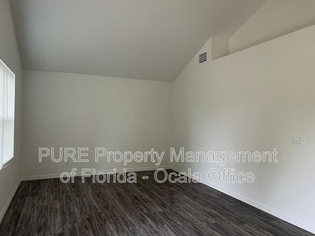 Building Photo - 10382 SE 125th St