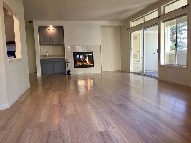 LR w/ Fireplace - 2103 Stonefield Ln