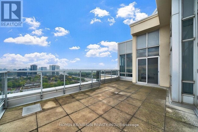 Building Photo - 8 Rean Dr