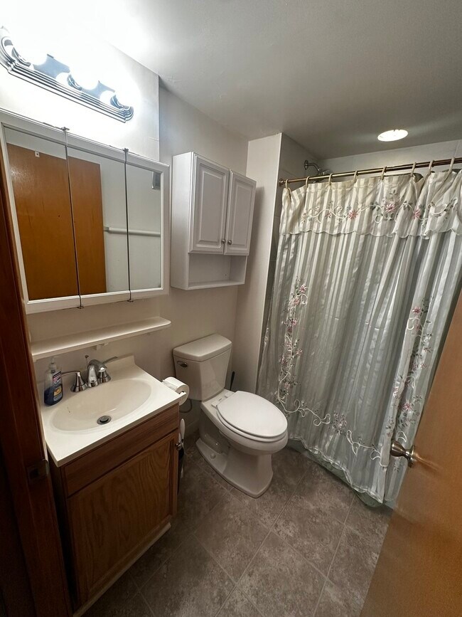 Foto del edificio - 4601 Forest Ave