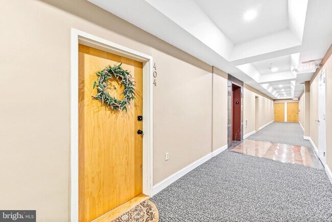 Foto del edificio - 1417 Chapin St NW