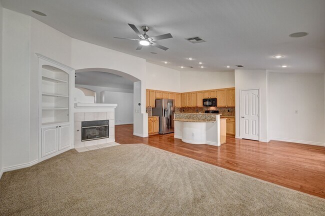 Foto del edificio - 9042 Edenbridge Ct