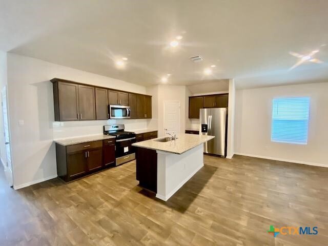Foto del edificio - 1733 James St