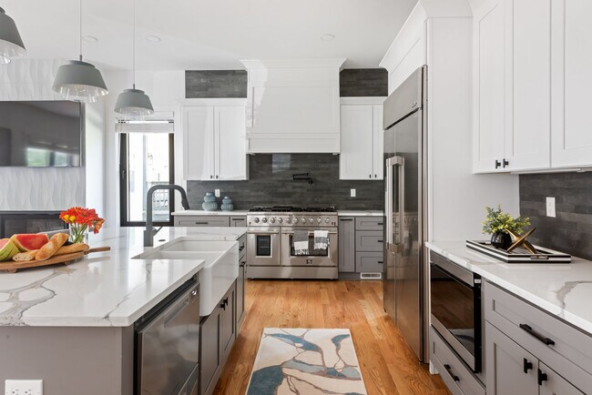 Foto del edificio - 2217 Ridgedale Rd NE