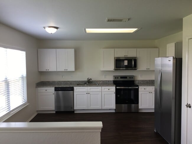 Building Photo - 6410 Flatstone Pass
