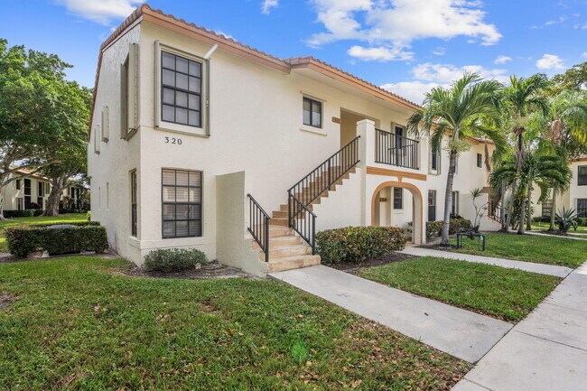Building Photo - 320 Olivewood Pl
