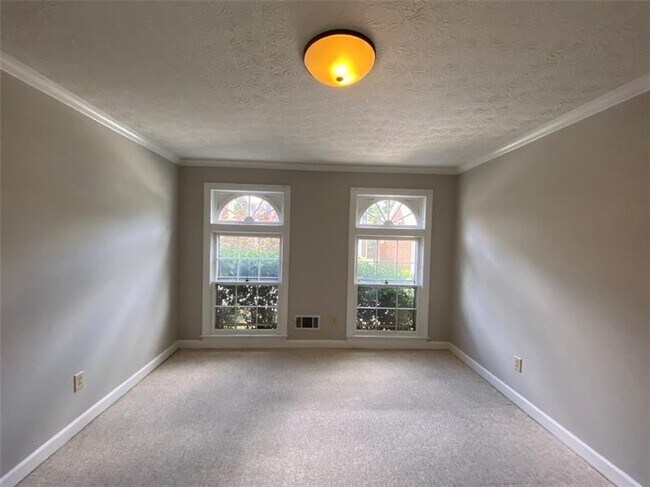 Building Photo - 3137 Henderson Walk