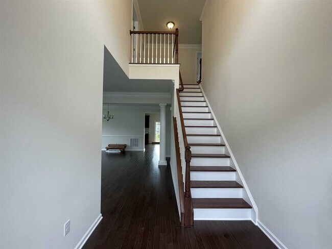 Building Photo - 17 Alberts Way